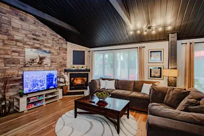 [Address not provided], Roselle, IL 60172 - Photo 5