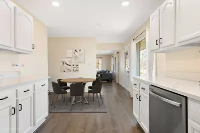 11N958 Almora Terrace, Elgin, IL 60124 - Photo 9