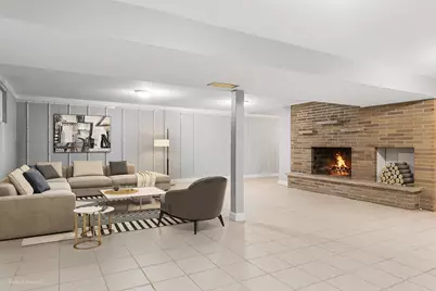 11N958 Almora Terrace, Elgin, IL 60124 - Photo 17