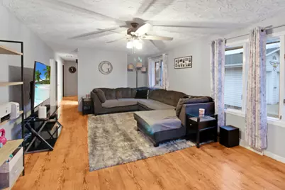 25010 S Canal Street, Channahon, IL 60410 - Photo 5