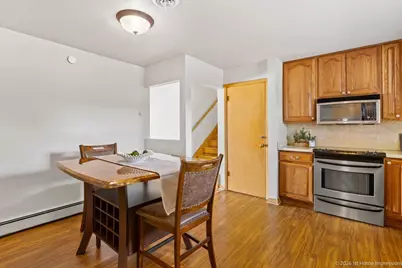 8855 S Richmond Avenue, Evergreen Park, IL 60805 - Photo 9