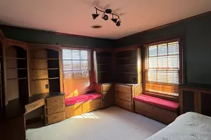 310 N Prairie Ave, Joliet, IL 60435 - Photo 9