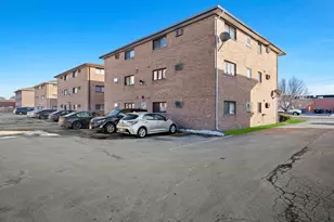 7242 W 86th St, Bridgeview, IL 60455 - Photo 13