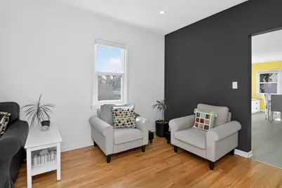 18 S Hudson Street, Westmont, IL 60559 - Photo 5