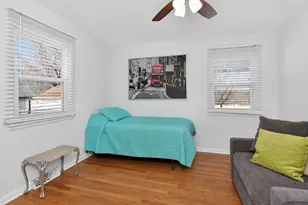 18 S Hudson St, Westmont, IL 60559 - Photo 11