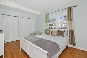 18 S Hudson St, Westmont, IL 60559 - Photo 9