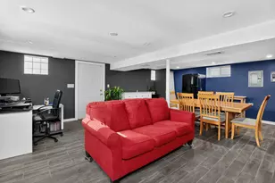 18 S Hudson St, Westmont, IL 60559 - Photo 13