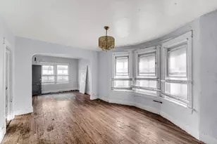 11560 S La Salle St, Chicago, IL 60628 - Photo 5
