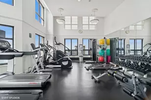 401 E Ontario St, Chicago, IL 60611 - Photo 29