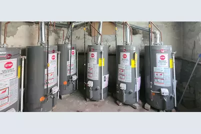 619 E Groveland Park, Chicago, IL 60653 - Photo 23