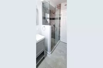 619 E Groveland Park, Chicago, IL 60653 - Photo 7