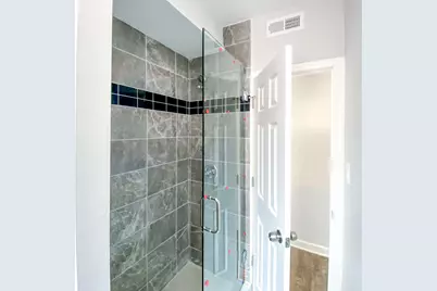 619 E Groveland Park, Chicago, IL 60653 - Photo 9