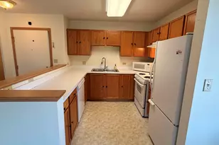 801 N McLean Blvd, Elgin, IL 60123 - Photo 13