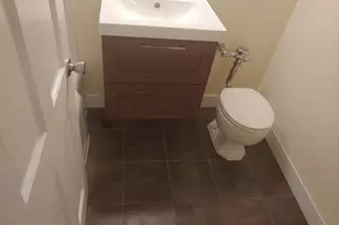 700 W Bittersweet Pl, Chicago, IL 60613 - Photo 7