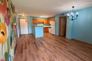 801 N McLean Blvd, Elgin, IL 60123 - Photo 5