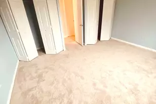 1519 N Windsor Dr, Arlington Heights, IL 60004 - Photo 9