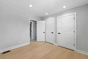 10025 S 86th Ct, Palos Hills, IL 60465 - Photo 19