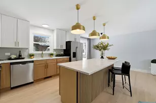 10025 S 86th Ct, Palos Hills, IL 60465 - Photo 5