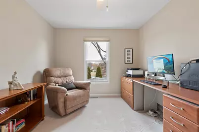 18024 W Pond Ridge Circle, Gurnee, IL 60031 - Photo 23