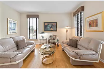 18024 W Pond Ridge Circle, Gurnee, IL 60031 - Photo 5