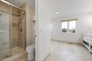 18024 W Pond Ridge Cir, Gurnee, IL 60031 - Photo 21