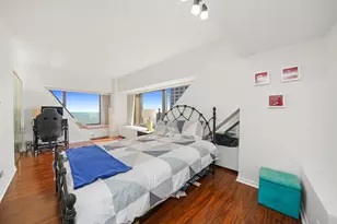 175 E Delaware Pl, Chicago, IL 60611 - Photo 19