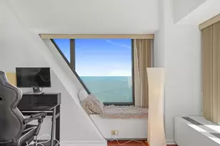 175 E Delaware Pl, Chicago, IL 60611 - Photo 21