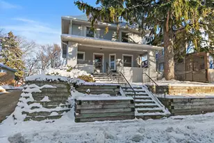 126 Park Ave, Dekalb, IL 60115 - Photo 1