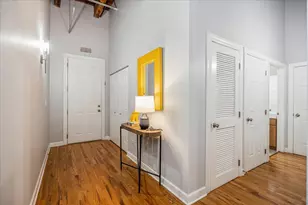 824 W Superior St, Chicago, IL 60642 - Photo 13