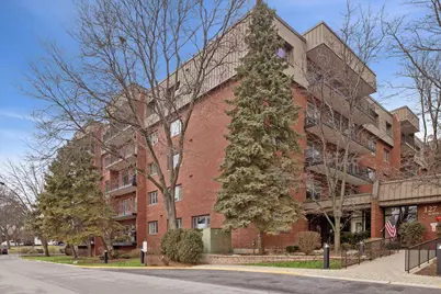 127 Acacia Circle #508, Indian Head Park, IL 60525 - Photo 1