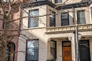 1304 N Ritchie Ct, Chicago, IL 60610 - Photo 1