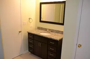 [Address not provided], Buffalo Grove, IL 60089 - Photo 13