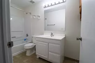 1424 Westhampton Dr, Plainfield, IL 60586 - Photo 9