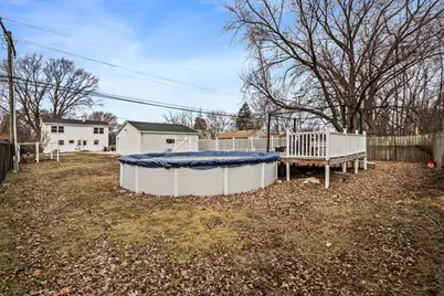 647 N Kramer Avenue, Lombard, IL 60148 - Photo 3
