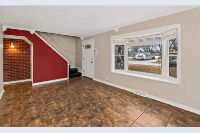 647 N Kramer Avenue, Lombard, IL 60148 - Photo 5