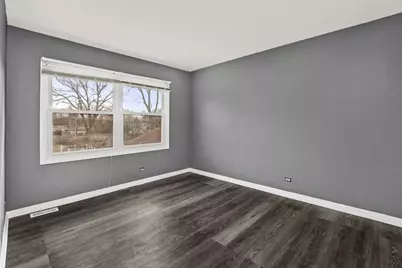 647 N Kramer Avenue, Lombard, IL 60148 - Photo 13