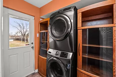 647 N Kramer Avenue, Lombard, IL 60148 - Photo 17