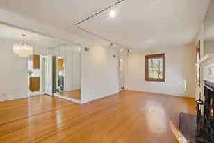 2810 Simpson St, Evanston, IL 60201 - Photo 5