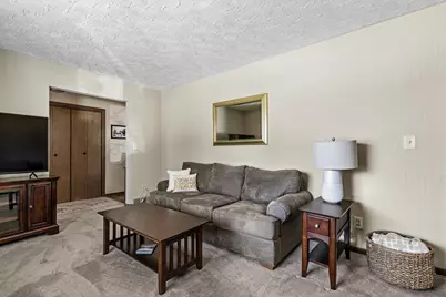 504 E 9th Avenue Court, Coal Valley, IL 61240 - Photo 9