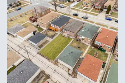 9747 S Harvard Avenue, Chicago, IL 60628 - Photo 39