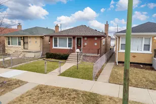 9747 S Harvard Ave, Chicago, IL 60628 - Photo 29