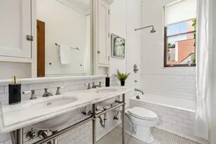 1454 N Dearborn St, Chicago, IL 60610 - Photo 23