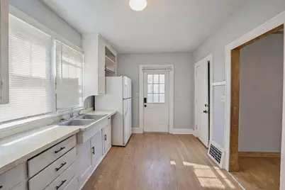 2308 Fremont Street, Rockford, IL 61103 - Photo 7