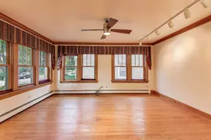 8128 Laramie Ave, Skokie, IL 60077 - Photo 7