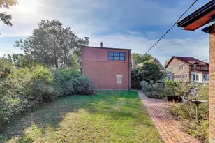 8128 Laramie Ave, Skokie, IL 60077 - Photo 29