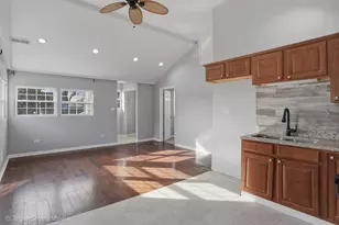 7006 W 73rd St, Chicago, IL 60638 - Photo 3