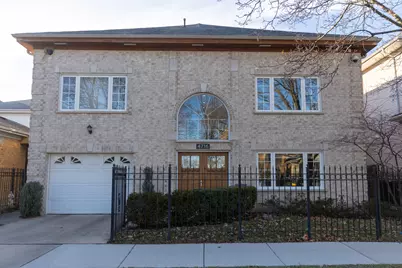 4716 N Kilbourn Avenue, Chicago, IL 60630 - Photo 1