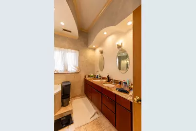 4716 N Kilbourn Avenue, Chicago, IL 60630 - Photo 17