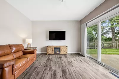 919 E Ironwood Drive, Mount Prospect, IL 60056 - Photo 11