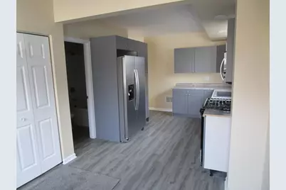 403 W Washington Street, Harvard, IL 60033 - Photo 5